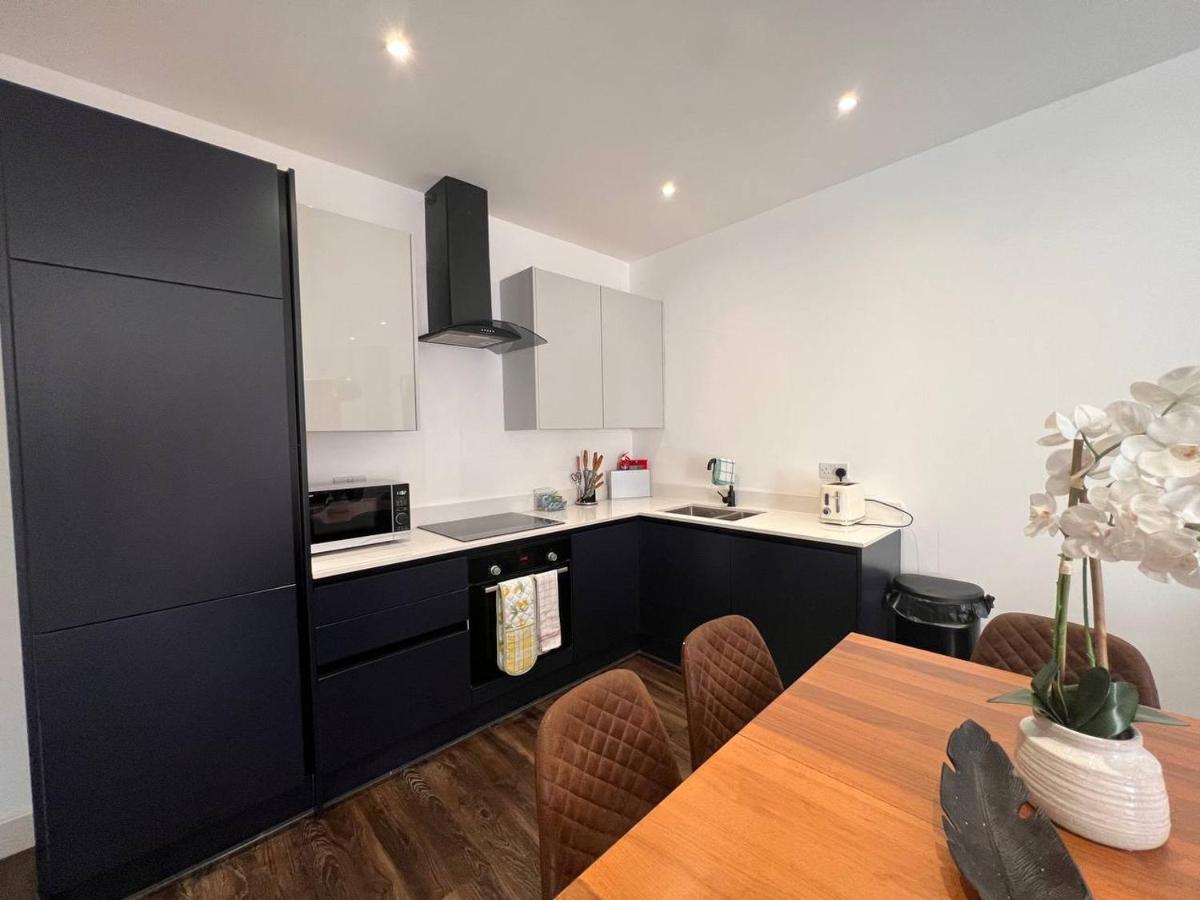 Star London Finchley Road 3-Bed Escape With Garden Daire Dış mekan fotoğraf